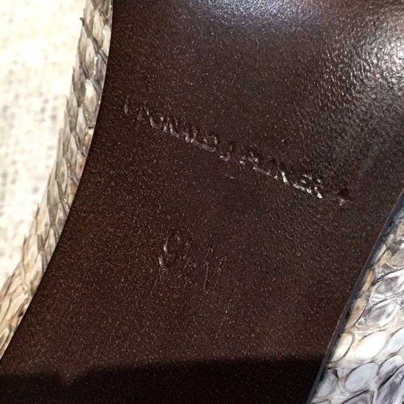 Donald Pliner Gold Multi Snake 3-1/2” Heels, 9-1/2 M - Picture 8 of 9